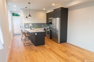 4320A Wallingford Ave N in Seattle, WA - Building Photo - Building Photo