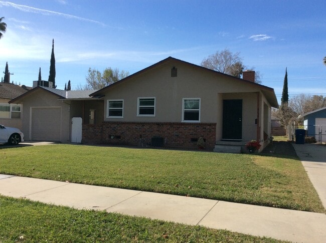 4130 St George Pl in Riverside, CA - Building Photo - Building Photo