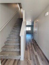 5723 W Albany Pl in Kennewick, WA - Building Photo - Building Photo