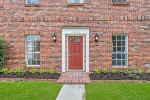 12818 Chamberlain Dr in Houston, TX - Building Photo