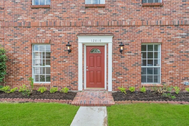 property at 12818 Chamberlain Dr