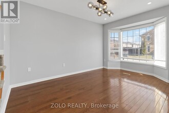 846 Luxton Dr in Milton, ON - Building Photo - Building Photo