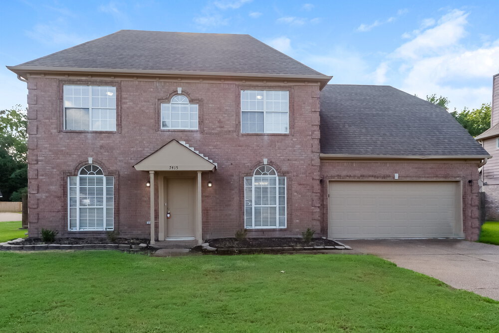 7415 Creekside Dr in Olive Branch, MS - Building Photo
