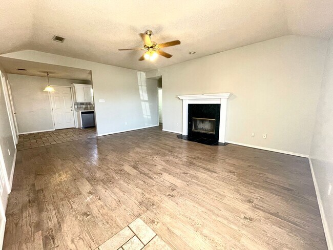 6716 4th St in Lubbock, TX - Building Photo - Building Photo