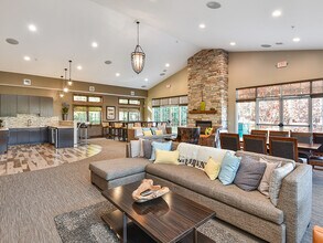 Bass Lake Hills Townhomes in Plymouth, MN - Building Photo - Building Photo