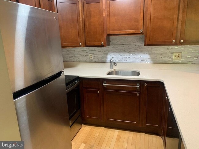 property at 5700 Chapman Mill Dr