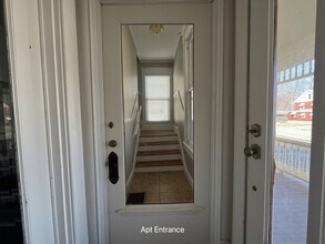 1112 E Walnut St in Springfield, MO - Foto de edificio - Building Photo