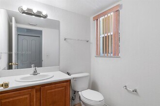 11633 NW 23rd Ct in Coral Springs, FL - Building Photo - Building Photo