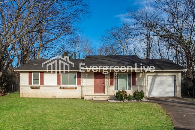 property at 507 Eastbrook Cir NW