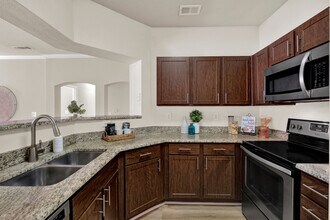 The Estates Of Northwoods in San Antonio, TX - Building Photo - Building Photo