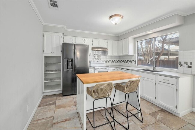 property at 2002 Millay Dr