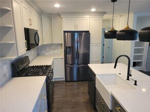 1740 Madrona St NW in Atlanta, GA - Building Photo - Building Photo