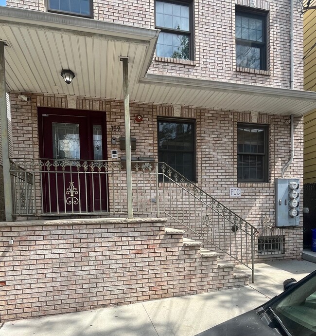 159 Lafayette St, Unit 1