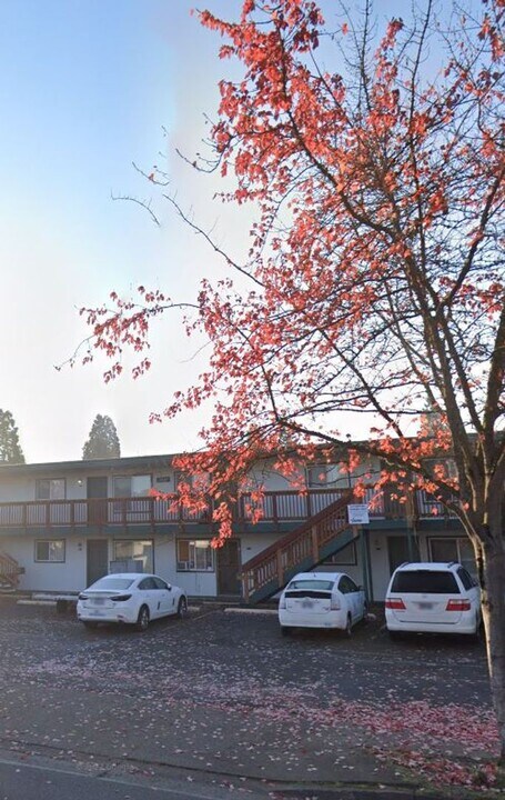 1245 W 7th Alley in Eugene, OR - Building Photo
