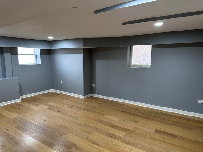 5321 W Potomac Ave, Unit G in Chicago, IL - Foto de edificio - Building Photo