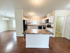 101 Spring Branch Ln in Angier, NC - Foto de edificio - Building Photo