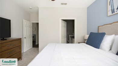 261 Veterans Pkwy, Unit 106 in Murfreesboro, TN - Foto de edificio - Building Photo