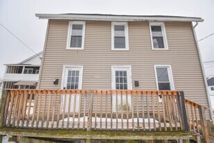 300 W Clinton St in Lock Haven, PA - Building Photo