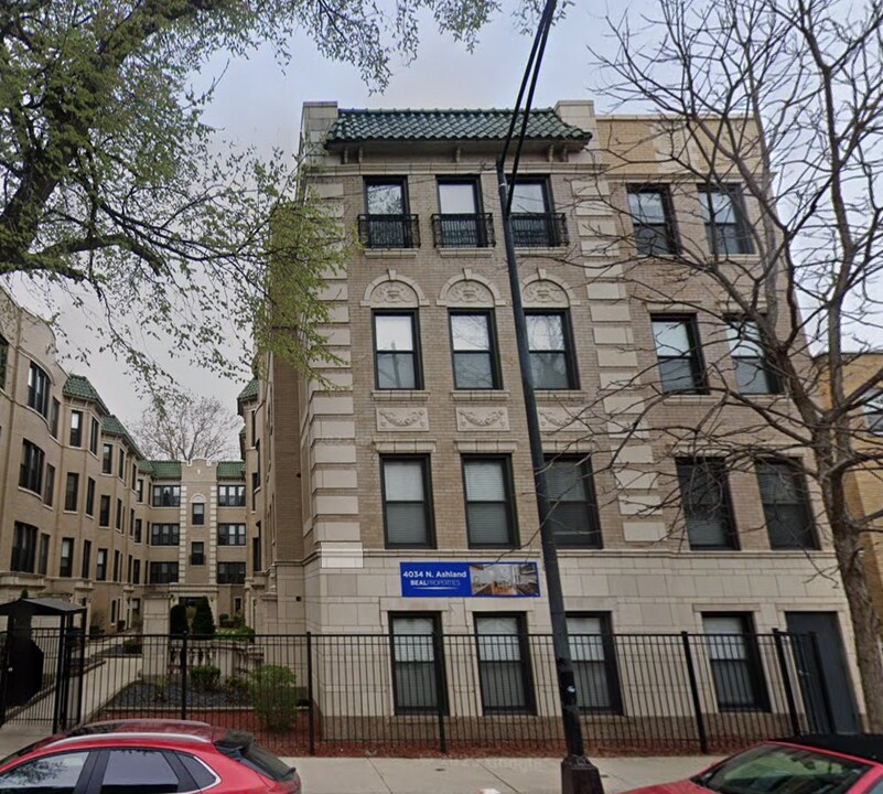 4038 N Ashland Ave, Unit E1 in Chicago, IL - Foto de edificio