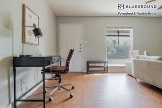 1230 E 38th 1/2 St in Austin, TX - Building Photo - Building Photo