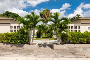 Hialeah Apartments East 7th Street in Hialeah, FL - Building Photo