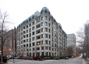 65 E Goethe St in Chicago, IL - Building Photo - Building Photo