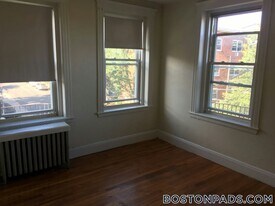 4 Vinal St, Unit 11 in Boston, MA - Building Photo