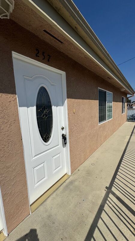257 E Plymouth St in Long Beach, CA - Building Photo - Building Photo