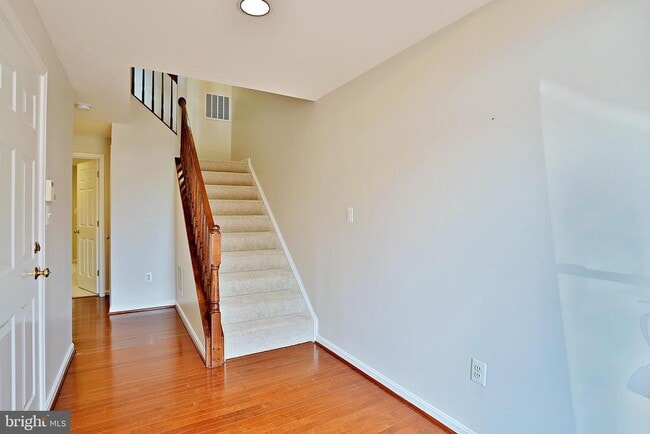5263 Prairie Willow Way in Centreville, VA - Building Photo - Building Photo