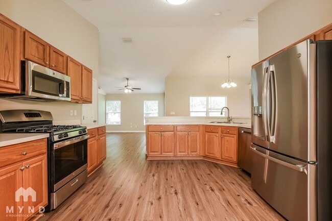 1707 Silhouette Dr