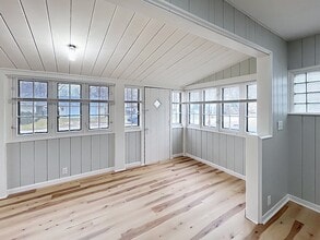 38599 Plains Ct in Willoughby, OH - Foto de edificio - Building Photo