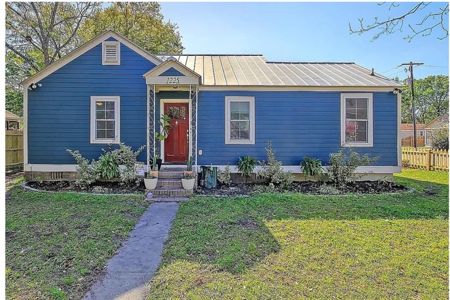 property at 1225 Yeamans Hall Rd