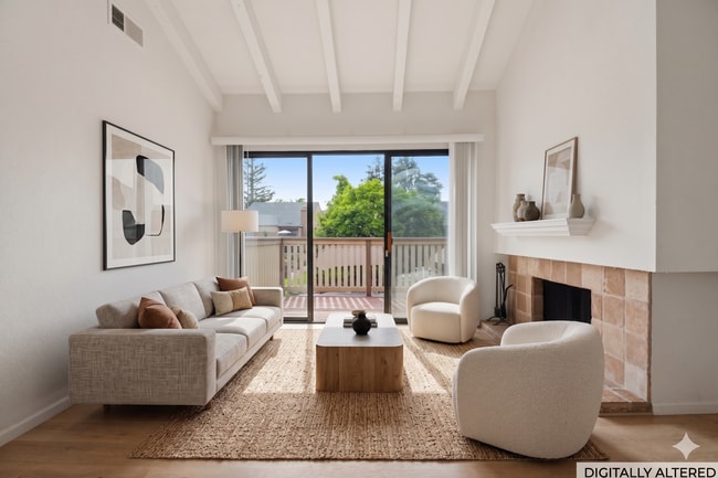 property at 523 Woodside Oaks