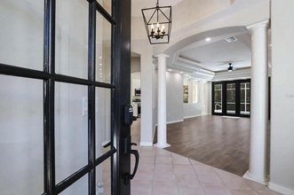 5010 Hanging Moss Ln in Sarasota, FL - Building Photo - Building Photo