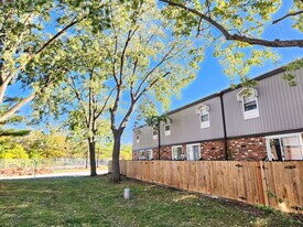 Chez Paree Apartments and Townhomes in Hazelwood, MO - Building Photo