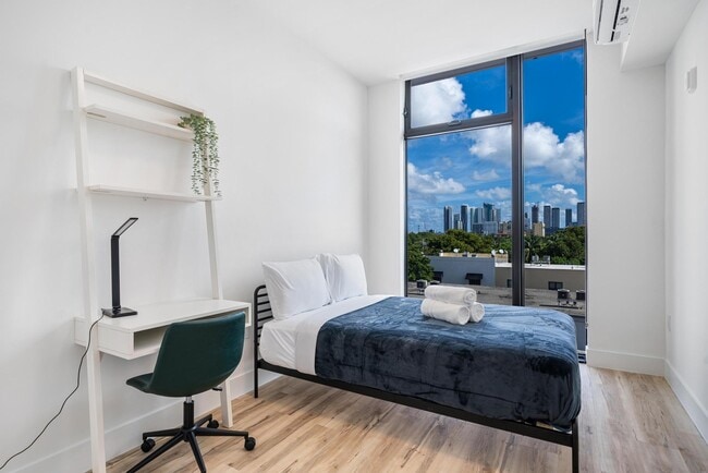 Pastel - Co-Living Apartments in Miami, FL - Foto de edificio - Building Photo