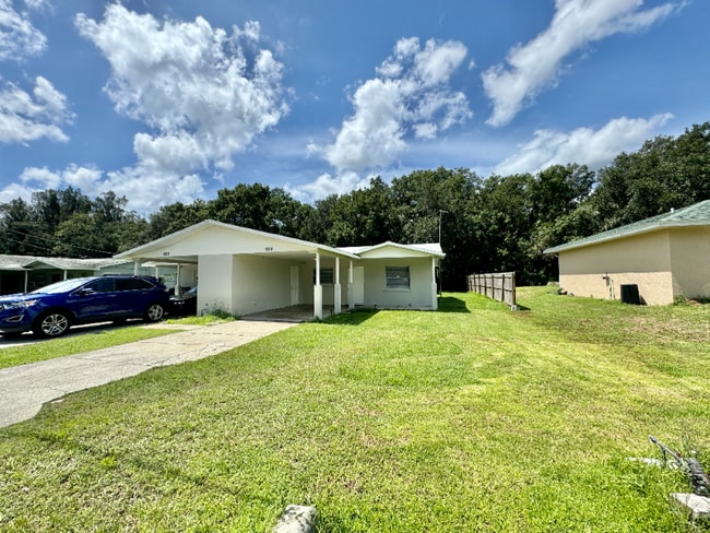 922-924 Hagle Park Rd in Bradenton, FL - Building Photo - Building Photo