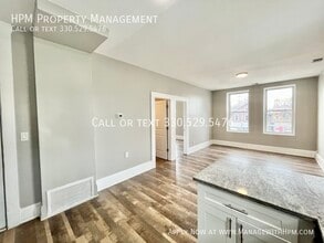2179 W 11th St, Unit 5 in Cleveland, OH - Building Photo - Building Photo
