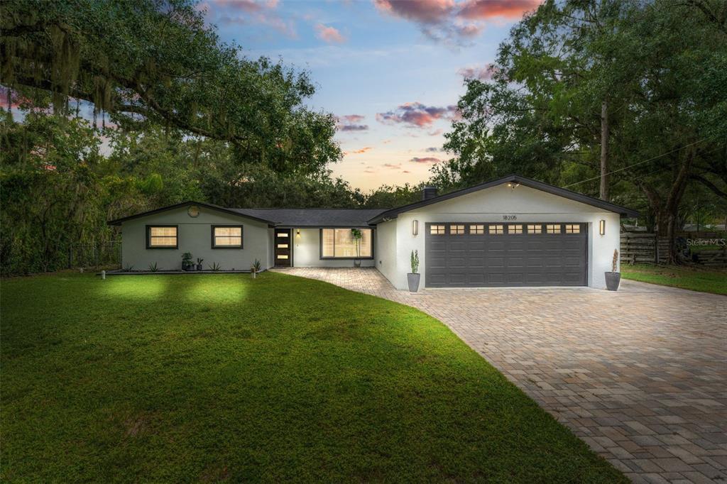 18205 Griffith Rd in Lutz, FL - Building Photo