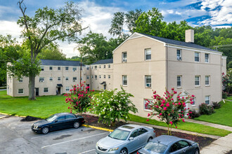 Westview Court in Salisbury, NC - Building Photo - Building Photo