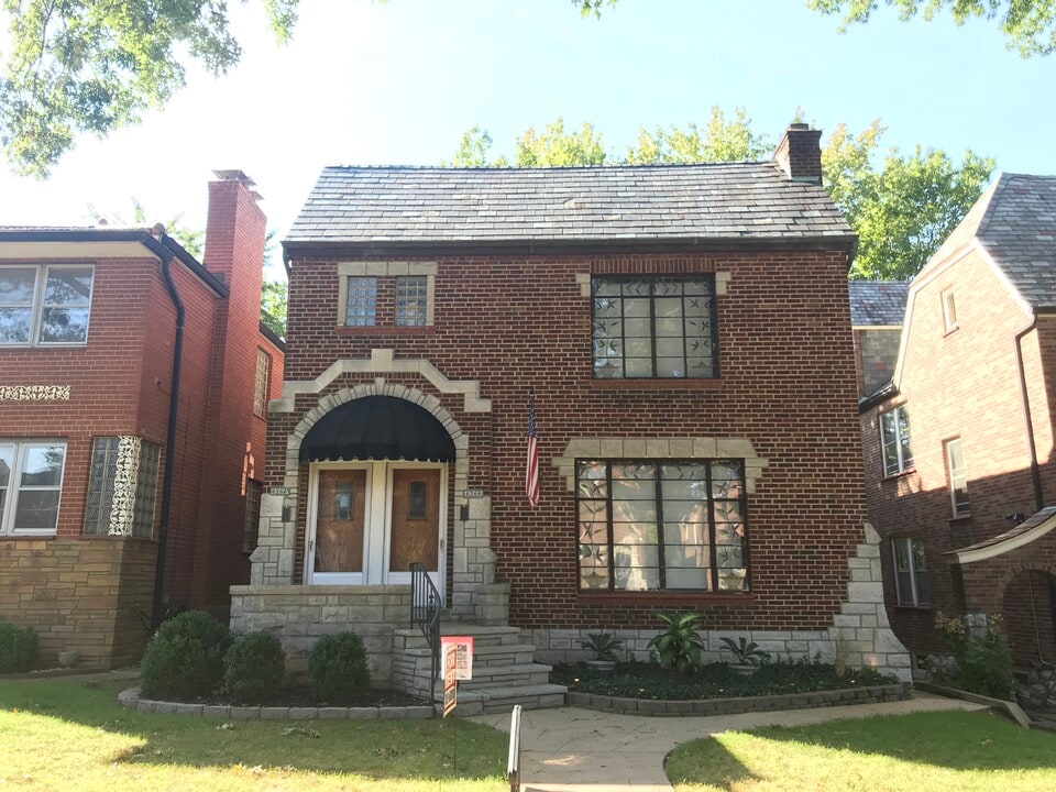 6266 Loran Avenue, Unit 6266 Loran Ave (Unit A) in St. Louis, MO - Foto de edificio