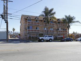 Casa Laurel in North Hollywood, CA - Building Photo - Building Photo