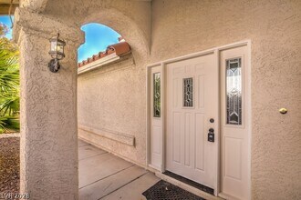 2705 Eagle Springs Ct in Las Vegas, NV - Building Photo - Building Photo