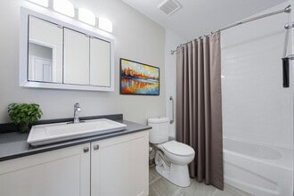 Valleyview Towers in Toronto, ON - Building Photo - Building Photo