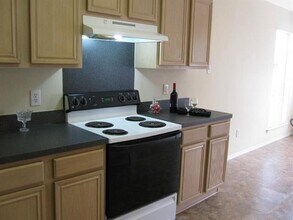 7418 Fairfield Dr in Rowlett, TX - Foto de edificio - Building Photo