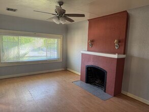 722 W Moreland St, Unit 722 in Phoenix, AZ - Foto de edificio - Building Photo