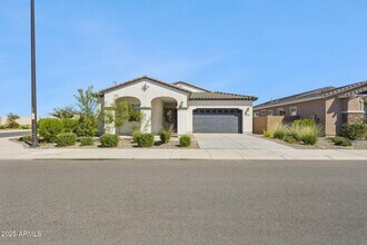 531 S Owl Dr in Gilbert, AZ - Building Photo - Building Photo
