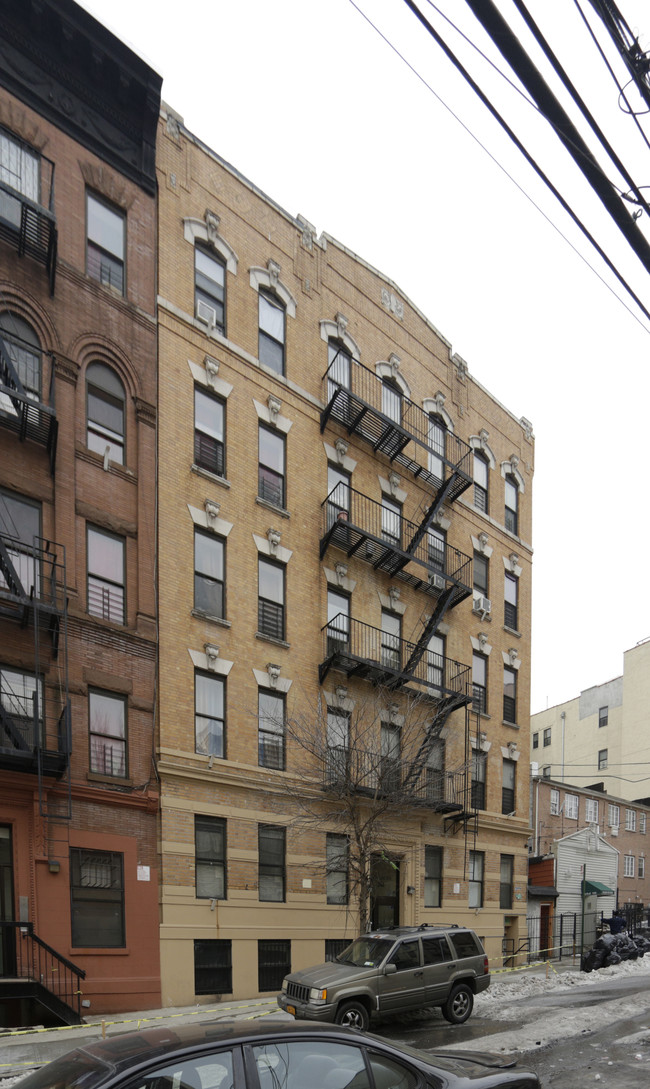 378 E 154th St in Bronx, NY - Foto de edificio - Building Photo