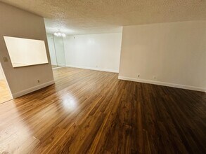 1115 Green Pine Blvd in West Palm Beach, FL - Building Photo - Building Photo