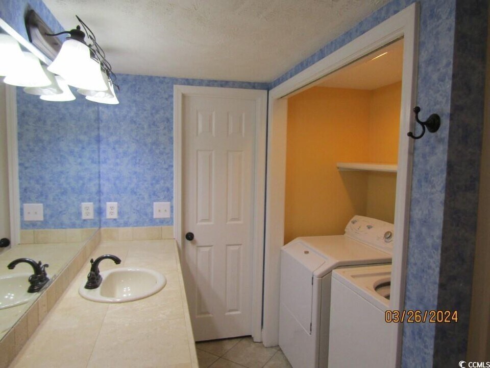 4304 Beverly Ct in North Myrtle Beach, SC - Foto de edificio